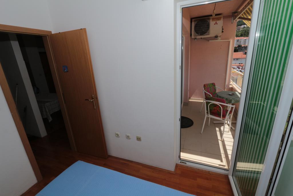 Central Beach Apartment Makarska Zimmer foto