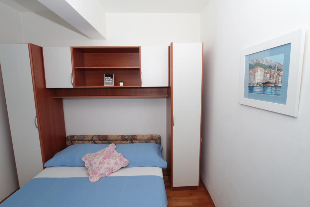 Central Beach Apartment Makarska Zimmer foto